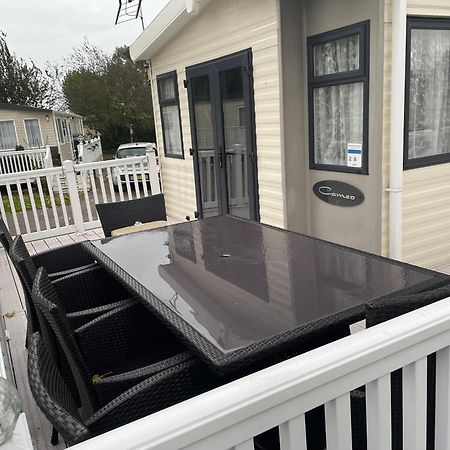 מלון Little Clacton Highfield Grange Caravan Park מראה חיצוני תמונה